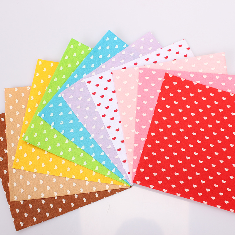 15x15cm 5,9x5.9in viltstofprint Polka Dot Heart Snowflake Raindrop Clouds Stars for Diy Sewing Dolls Crafts Material