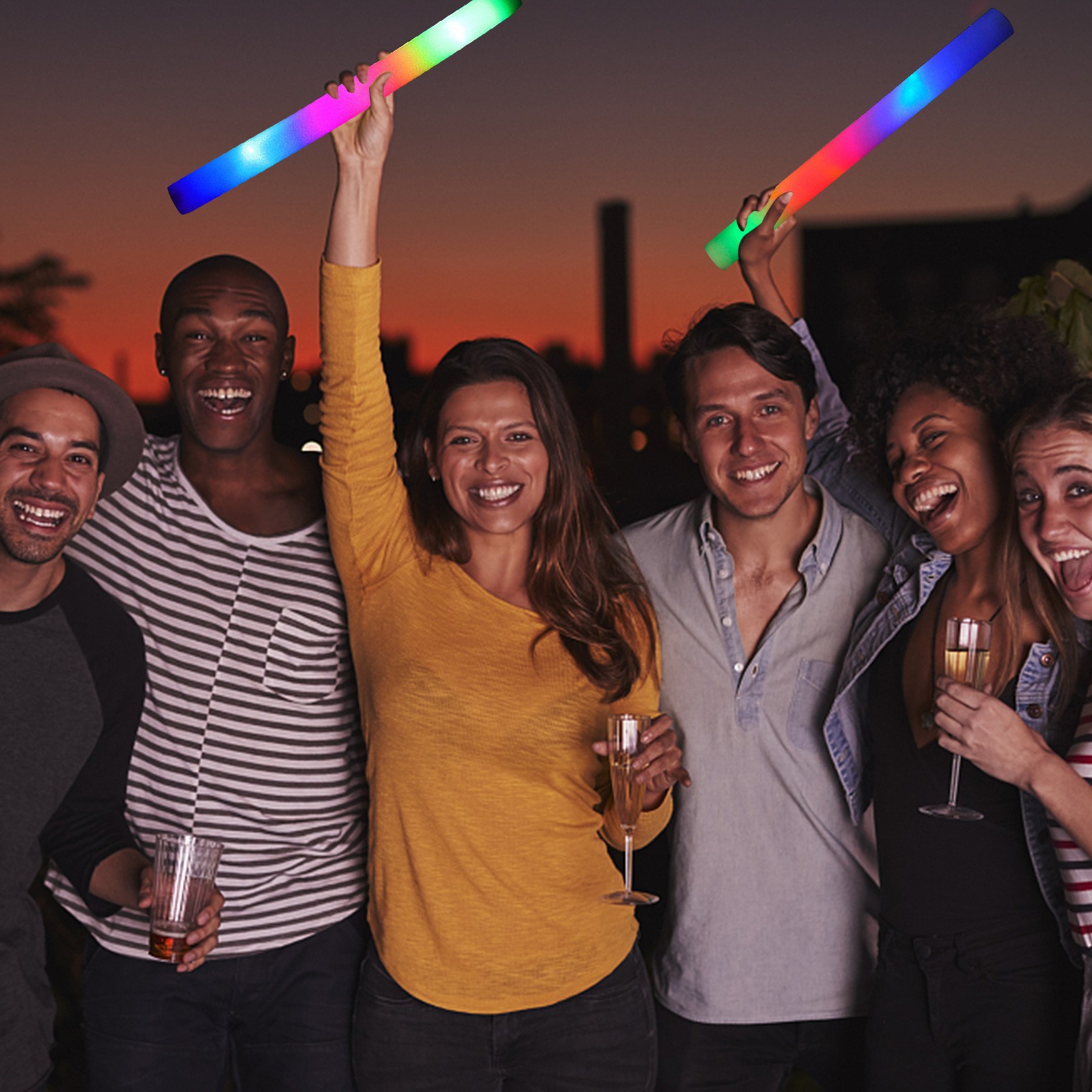 Colore en mousse LED Glow Glow Sticks Cheer tube tube LED Glow dans la lumière foncée pour le festival de fête Glow Party Supplies 20/24 / L5