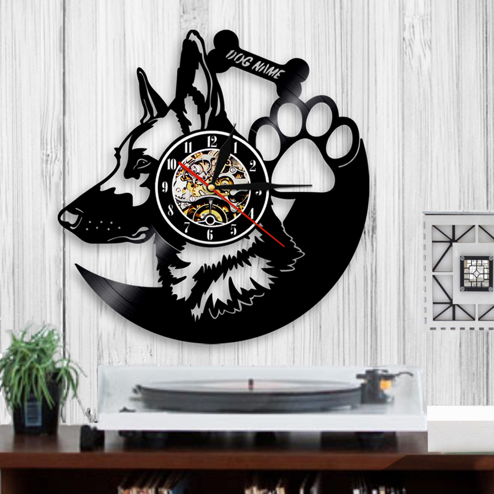 Raza de perros Pastor alemán Arte de perro Decoración de la pared Caballamiento Personalizar el nombre del perro Registro de la pared Relojes modernos para el amante de las mascotas