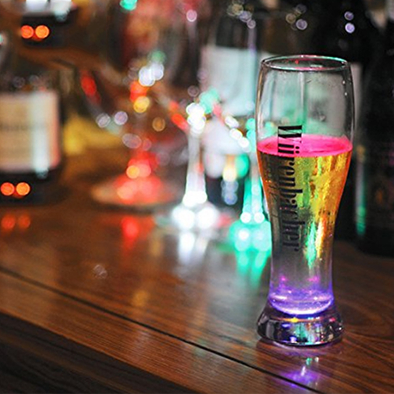 LED Light Aufkleber 4 Lichter farbenfrohe LED -Untersetzer leuchten in den dunklen blitzenden Weinflaschen Aufkleber Bar Party Luminous Coaster Spielzeug