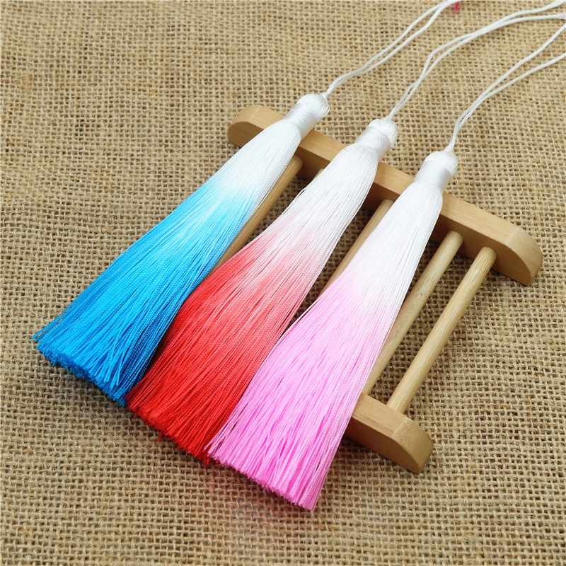 Multicolor Ice Silk Tassels Polyester Gradient Färg DIY SMYCKE DECORATIVE Key Accessories Bag Pendant Tassel frans