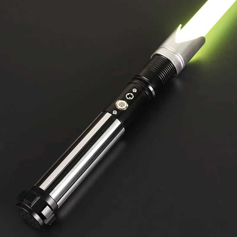 LED rave jouet métal metal laser rvb 12 Couleurs à changement de couleur Swing Swing Fight Jedi Sabre Sword Laser Blaster Light Gift Toys Cosplay 240410