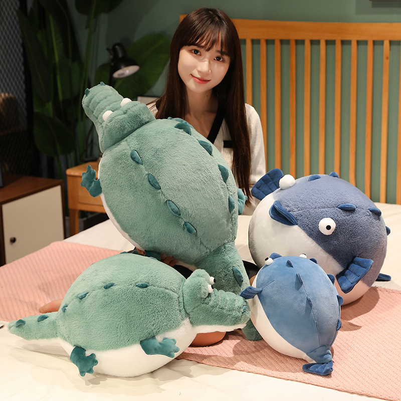 Lindo estómago Crocodile Crocodile Fish Fish Plushie peluche Animales de agua de peluche Almohada de almohada alrededor