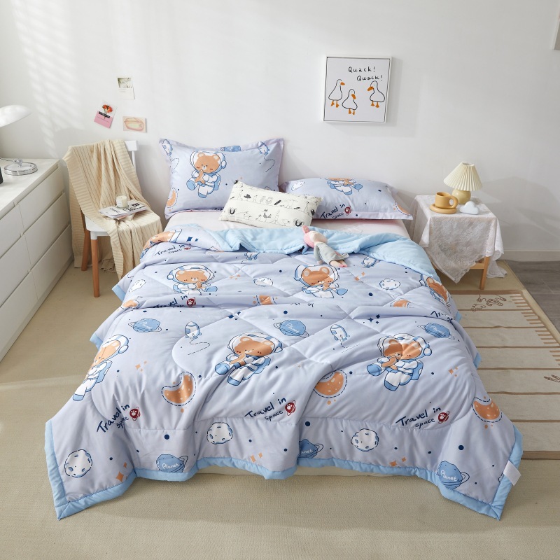 Mignon Space Bear imprimé Sprined Summer Countrez Adults Enfants Soft Brepwing Tandinting Quilt Single Double Bed Coundet Quilts