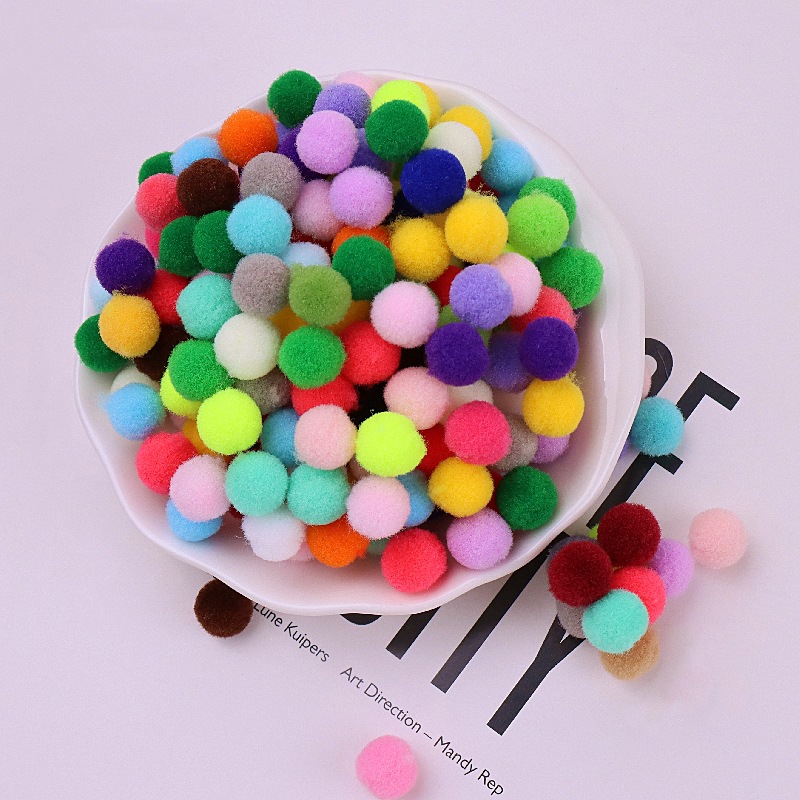 Fluffig plysch pompoms 10mm 15mm 20mm 25mm 30mm mini mjuk pom poms filt boll sy hantverk levererar barn leksak bröllop dekor