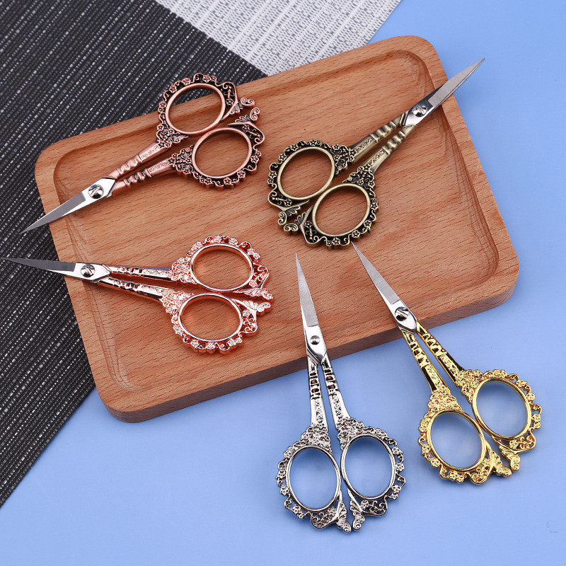 Lily Pattern Design European Retro Professional Sewing Scissors Sewing Supplies Golden Scissors MINI Antique Scissors for Fabric