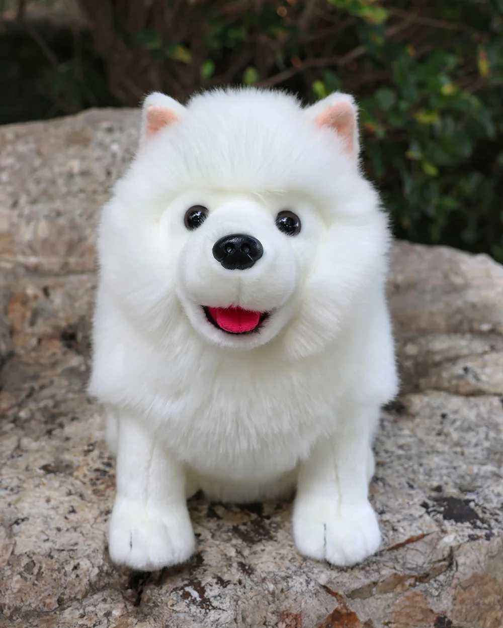 Pluszowe lalki 28 cm realistyczne samoyed pluszowa zabawka Śliczna i realistyczna biała pies pluszowa zabawka Puppy Pluszowa Zwierzęta Prezent urodzinowy J240410