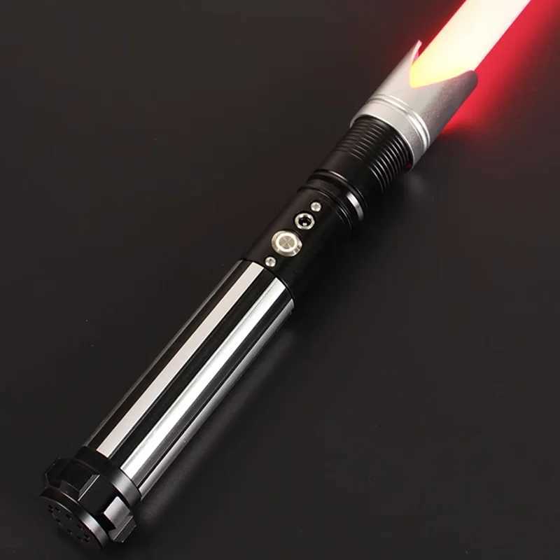 LED rave jouet métal metal laser rvb 12 Couleurs à changement de couleur Swing Swing Fight Jedi Sabre Sword Laser Blaster Light Gift Toys Cosplay 240410