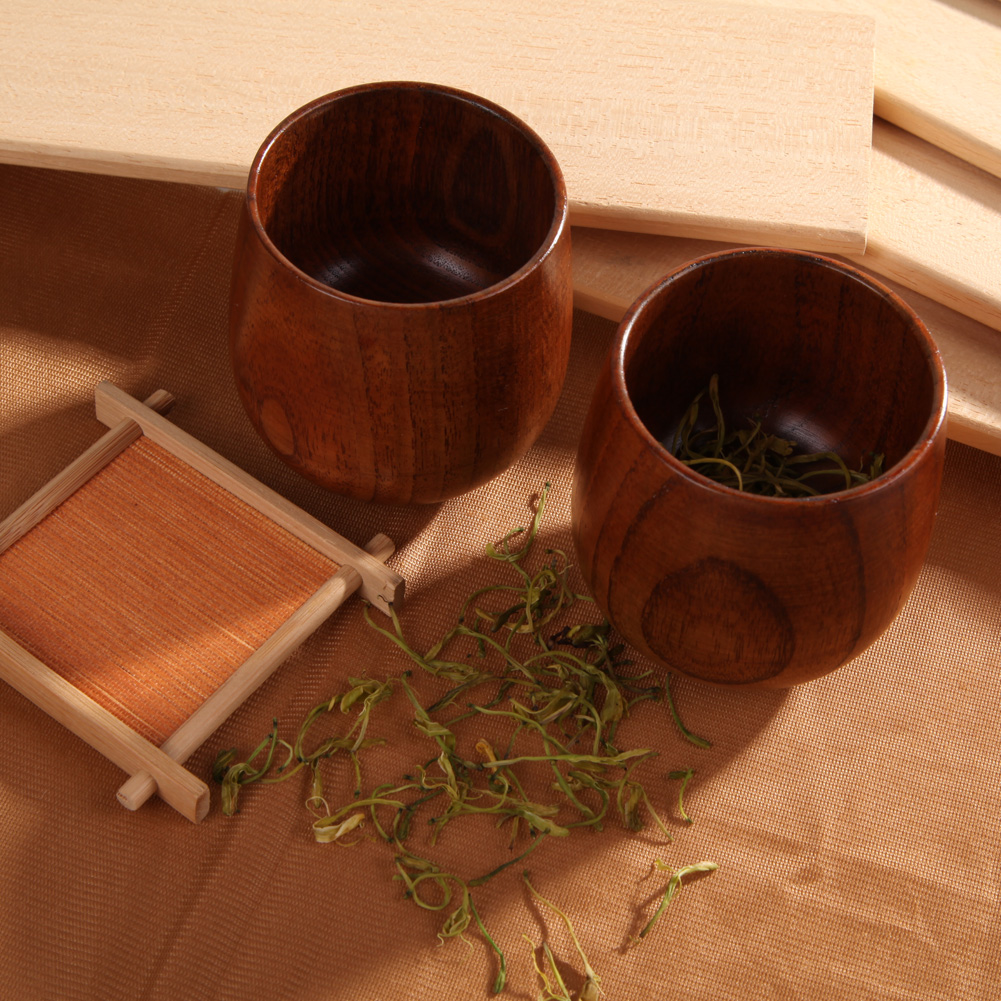 Copo de madeira natural de estilo japonês, reutilizável copo de chá de café com chá de café com amiga do meio ambiente xícara de água isolada