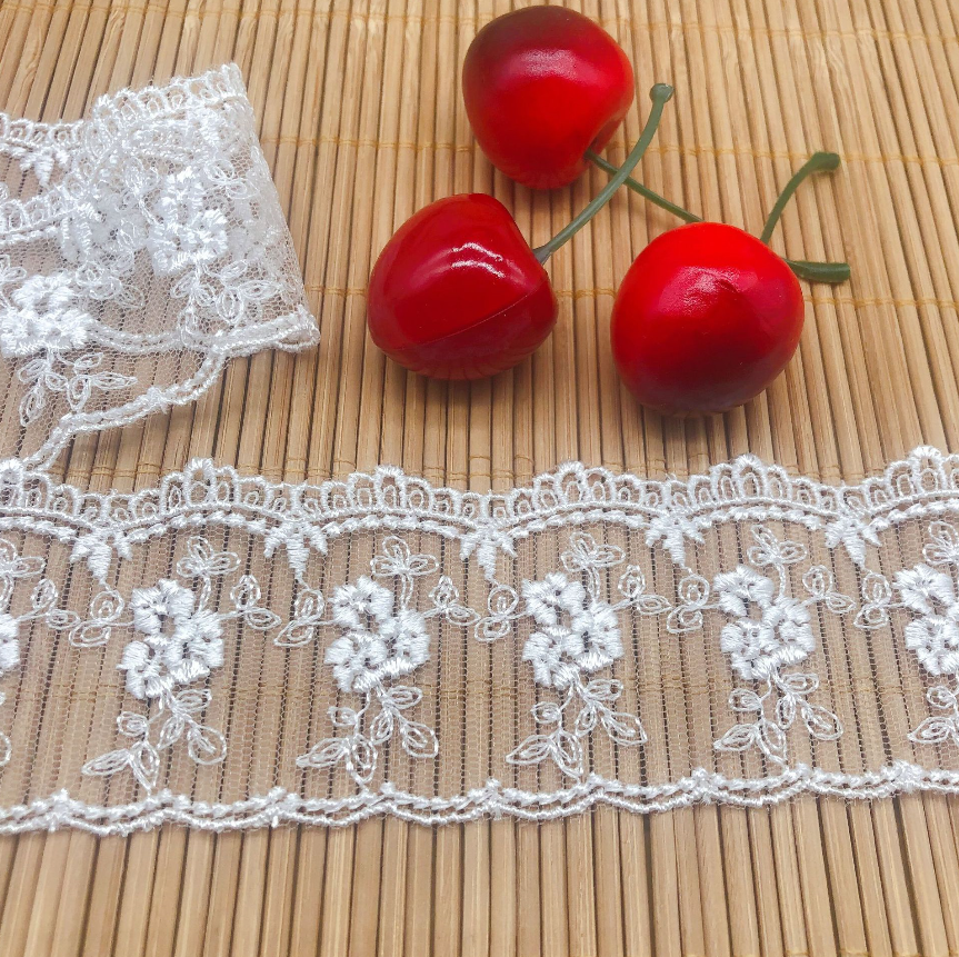 3 MetersWidth 4.4cm High Quality Water Soluble Lace Trim Black White Embroidered Lace Fabric DIY Garments Sewing Supplies