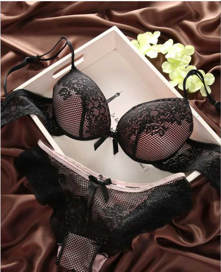 Bras New Sexy Bras Set для женщин 70-80 до н.э.