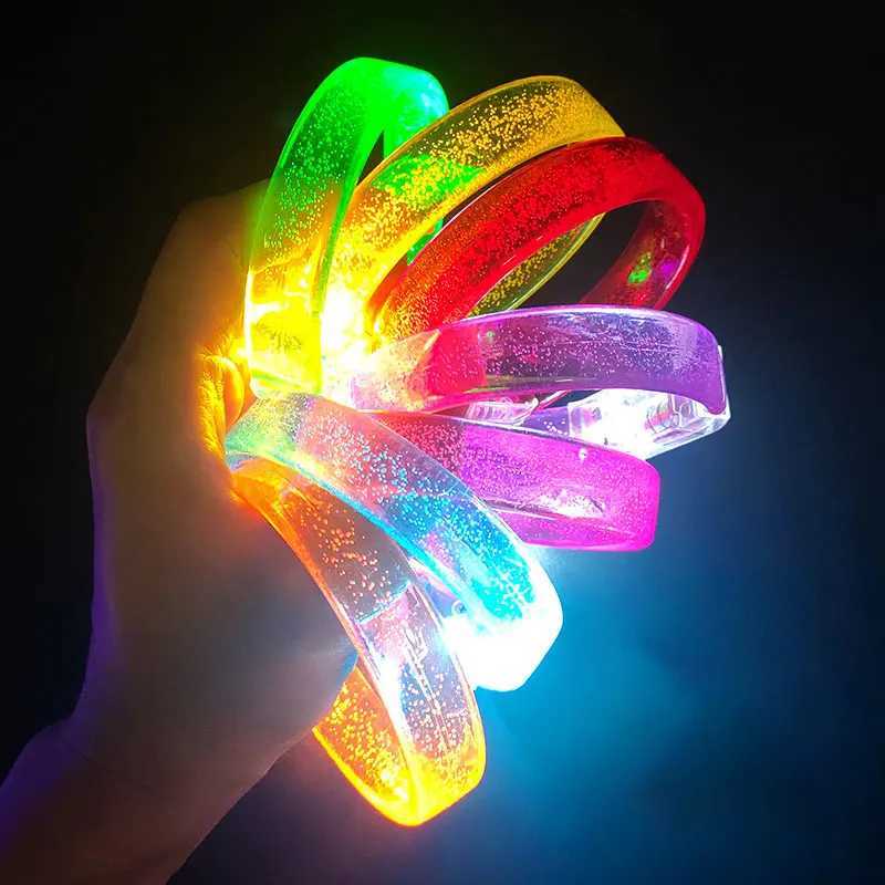 LED RAVE TOY YOMDID GLOWリストバンドLEDライトアップブレスレットグローブレスレット暗い誕生日結婚式のパーティーの好意240410