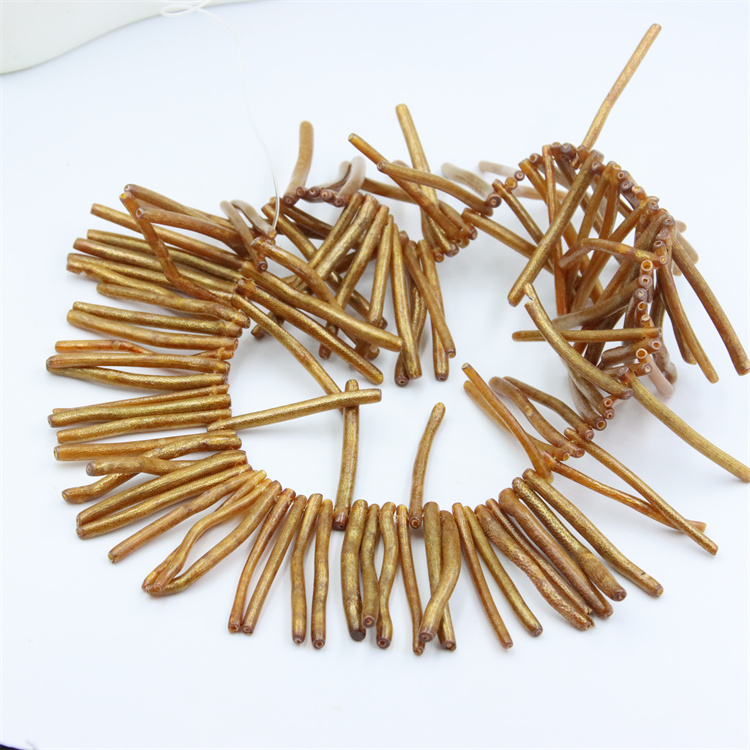 Nieregularna maleńka gałąź złote koraliki koralowe dobrej jakości uroki do biżuterii tworzące DIY plemienne naszyjniki kolczyki