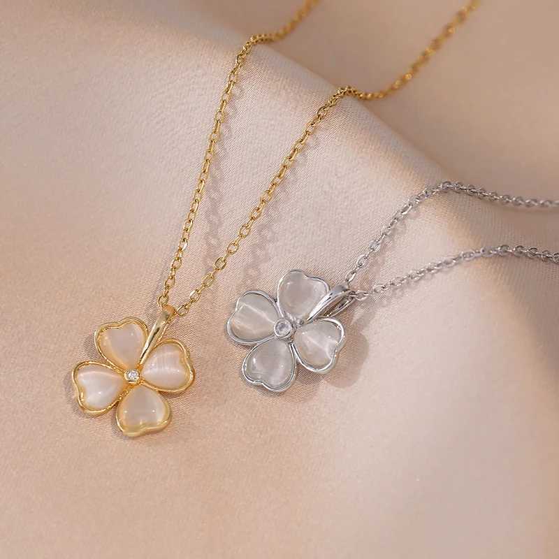 Colares de pingentes Lucky Four Clover Colar para mulheres Opal Flower Pingente Colares Moda Clavicle Chaker Jewelry Gift 240410