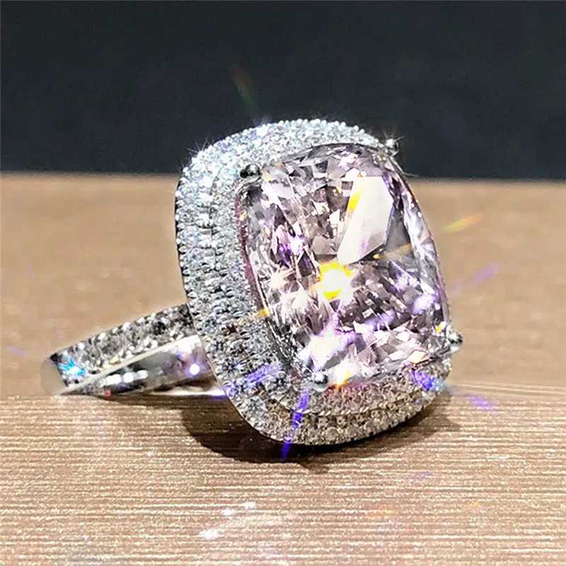 Anneaux de bande Hoyon Luxury Molybdenum Zircon Square Pink Princess Ring S925 Silver Womens Diamond Ring Engagement Rague de mariage Gift J240410