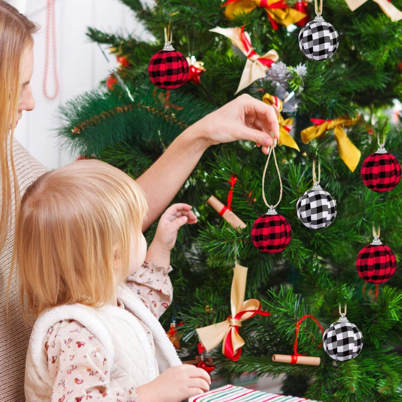 /conjunto 7cm Bolas de Natal Decorações de árvore de Natal Decoração de ornamento de bola de pó de grade em pó preto e branco
