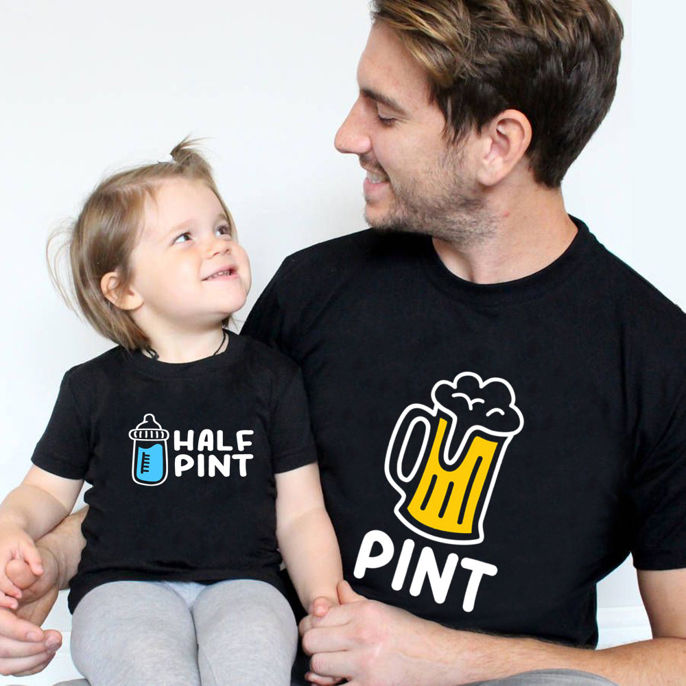 Famille assortissant des vêtements à moitié bière et bouteille Pinte Famille Look T-shirts Vêtements papa maman et moi T-shirt Père Mère fille fils