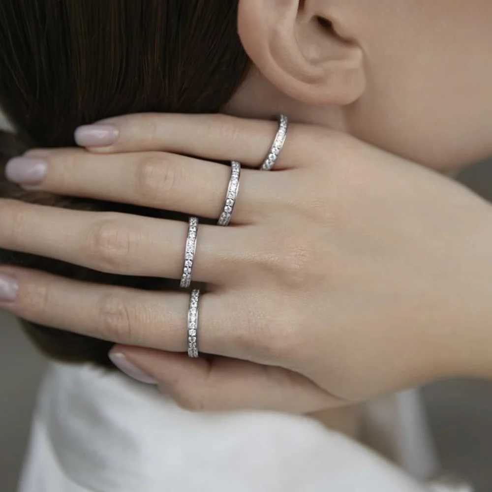 Bandringen Andywen 100% 925 Sterling Silver Gold 2,8 mm vierkante CZ Zirkoonring voor dames luxe bruiloft kristal prachtige sieraden 2023 Ronde JE J240410