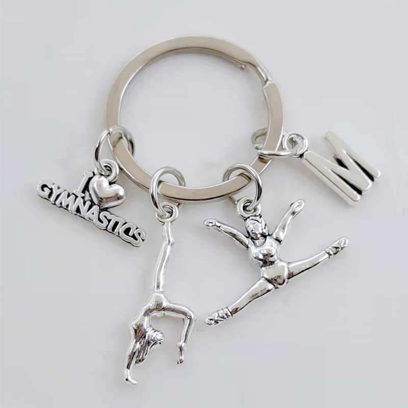 Keychain sportif fait à la main, porte-clés de gymnastique, porte-clés initial A-Z, cadeau du meilleur ami, j'adore la gymnastique