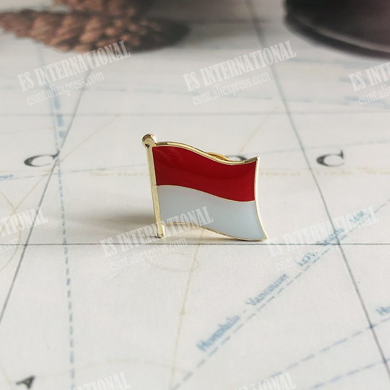 Indonesië nationale vlag borduurpleisters badge schild en vierkante vorm pin één set op de doek armband rugzakdecoratie