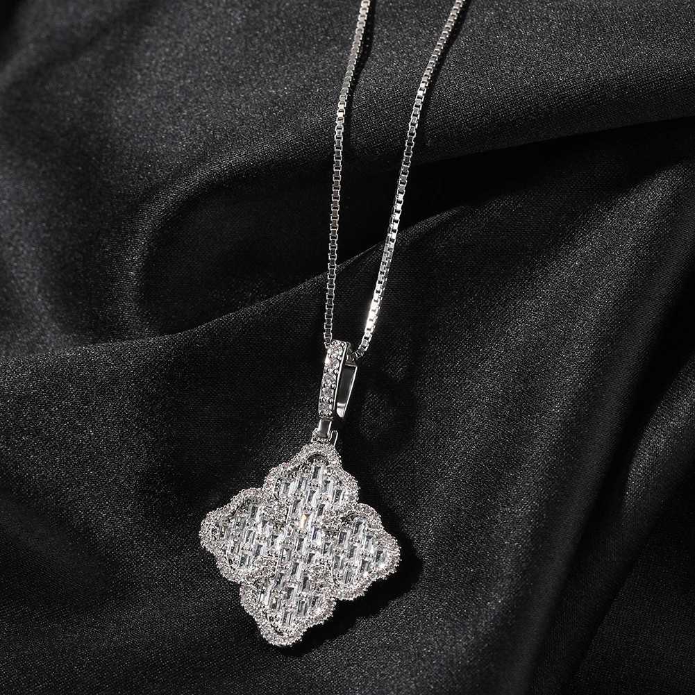 Hanger kettingen de bling koning romantische gelukkige vier blad klaver hanger Iced Out Cubic zirconia hanger ketting voor vrouwen meisje hiphop sieraden 240410