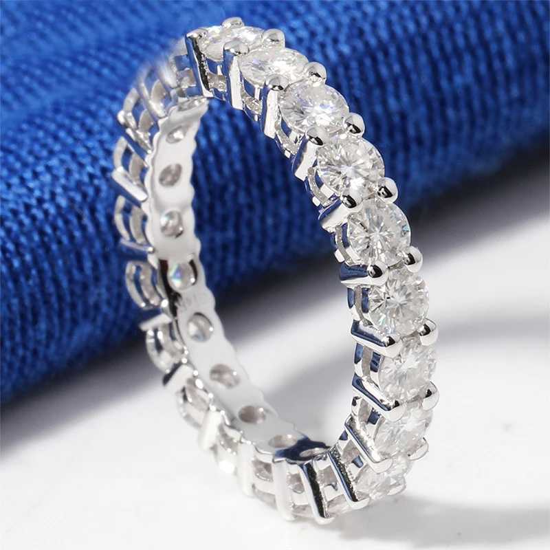 Bandringen Nieuwe mode Solid 925 Silver Ring Set Luxe Volledige ronde 4 mm Ronde CZ Diamant Womens Betrokkenheid trouwring J240410