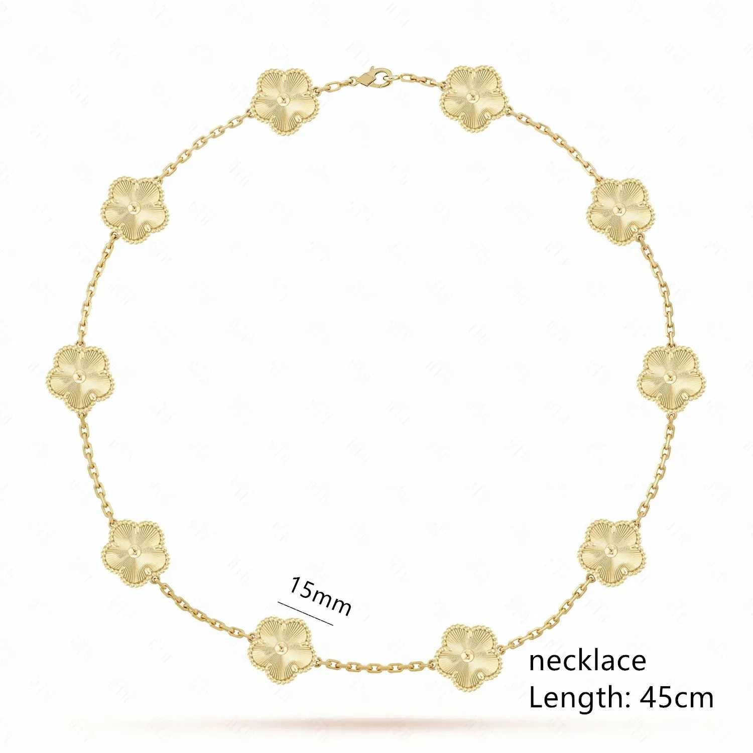 Pendant Necklaces Hot selling natural gemstone Four-leaf Clover/Five-leaf Flower necklace Simple white shell sweater chain for women party jewelry 240410