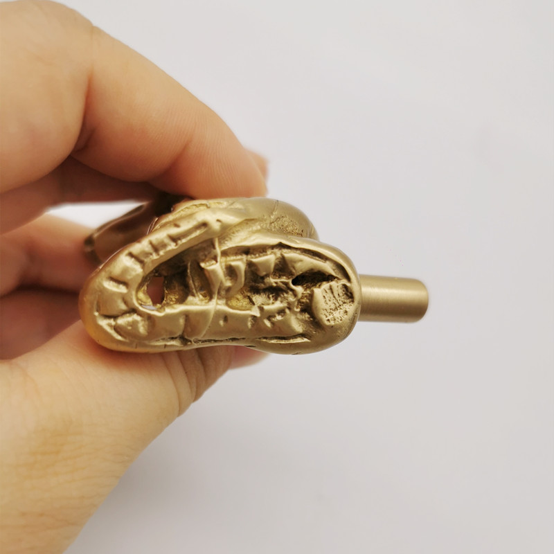 Nuovo ultimo serpente King Ottone manico in ottone in oro massiccio di lusso a forma di animale armadietto maniglie cassetti manopole mobili hotel mobili fai -da -te fai da te