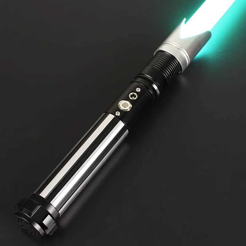 LED Rave Toy Metal miecz świetlny RGB 12 Zmiana kolorów gładka huśtawka walka sami szabla miecz laserowy Blaster Light Light Toys Cosplay 240410