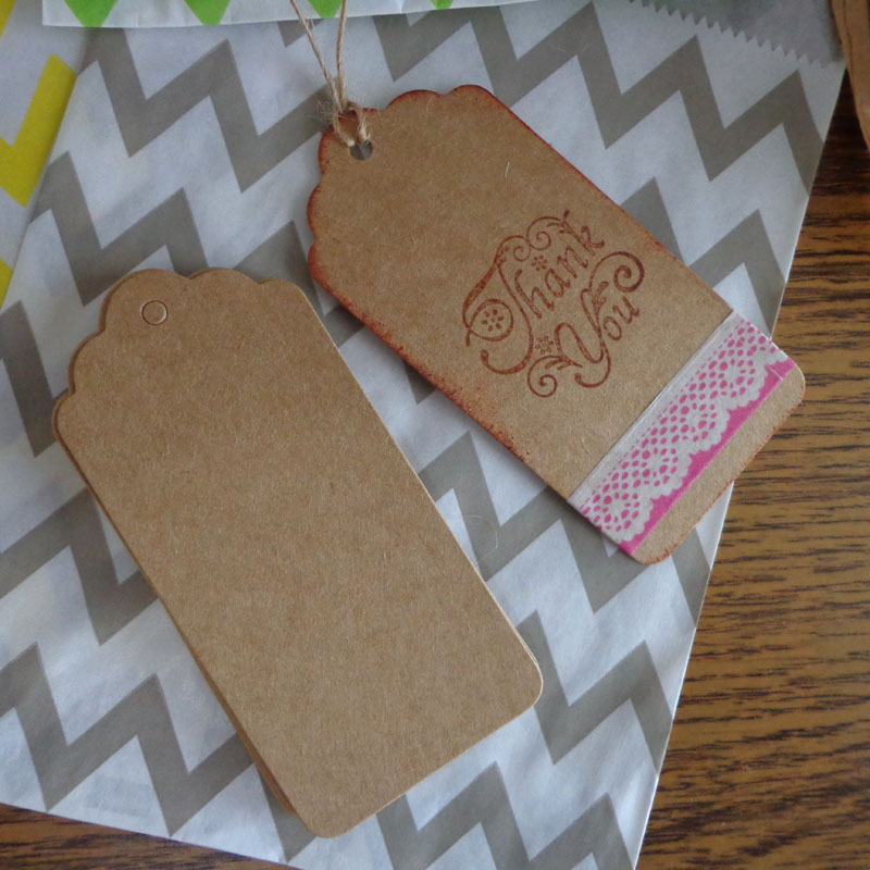 Brown Kraft Paper Tag blanc