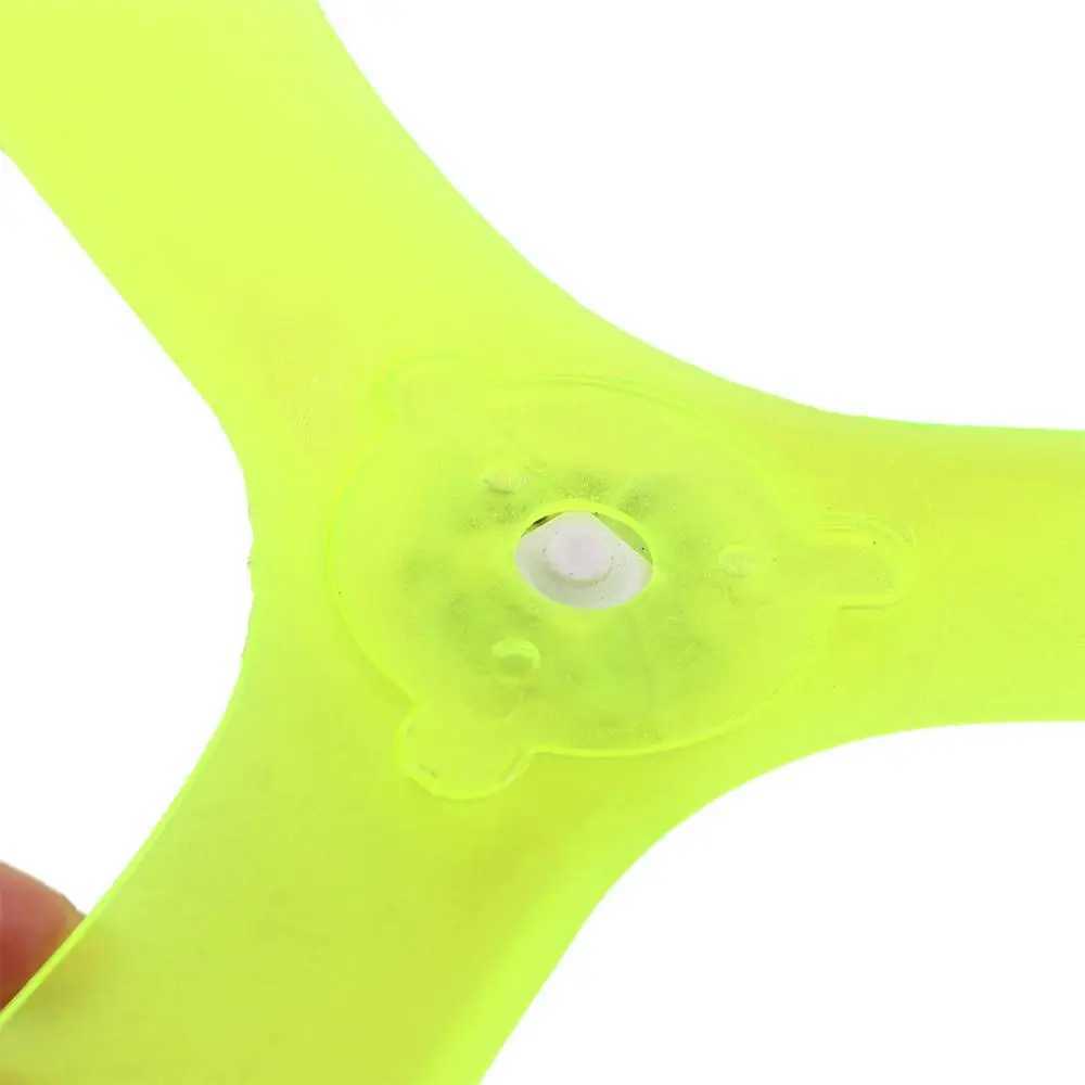 LED Flying Toys Sports Returning Boomerang Childrens Gifts Luminous Toy 3 Leaves Light Thrower 240411