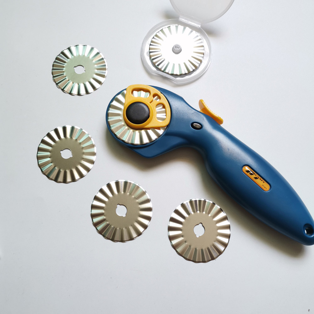 3st Wavy Rotary Cutter Blades 45mm 7mm våglängd 1mm Amplitude Tygläder Craft Tools Diy Accessories for OLFA