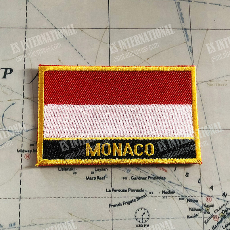 Patches de bordado de bandera nacional de Mónaco Escudo de insignia y pin de forma cuadrada Un colocado en la mochila de la brazalete de tela Decoración de la mochila