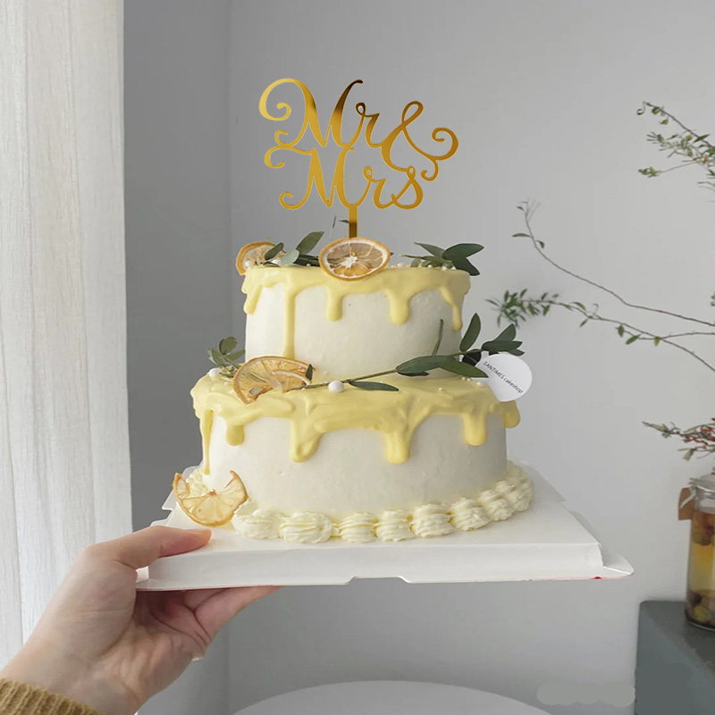 INS Gold Sra. Sra. Casamento Toppers de bolo de acrílico Diamante anéis de diamante Cupcake Topper para decorações de bolo de festa de casamento