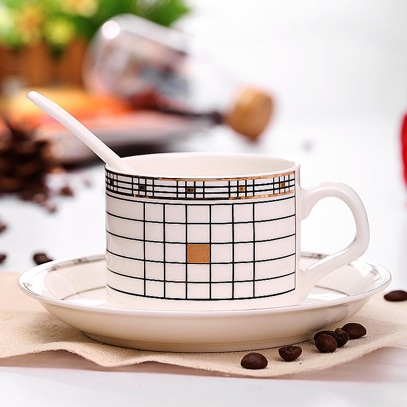 Keramische koffie set melkthee mugs cups schotels keuken drinkware bestek verjaardag geschenken bruiloft geschenken roos afgewerkt 150 ml