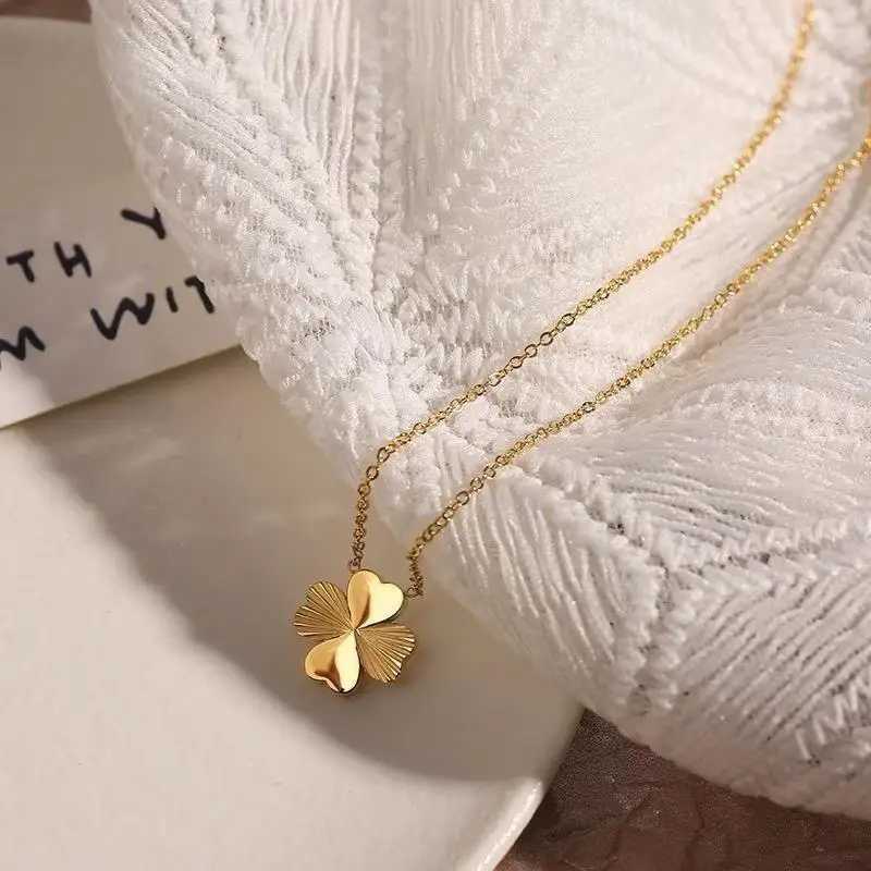 Hanger kettingen Lucky Four Clover ketting voor vrouwen roestvrijstalen bloem hanger Gold kleur kettingen mode bruiloft sieraden 2023 groothandel 240410