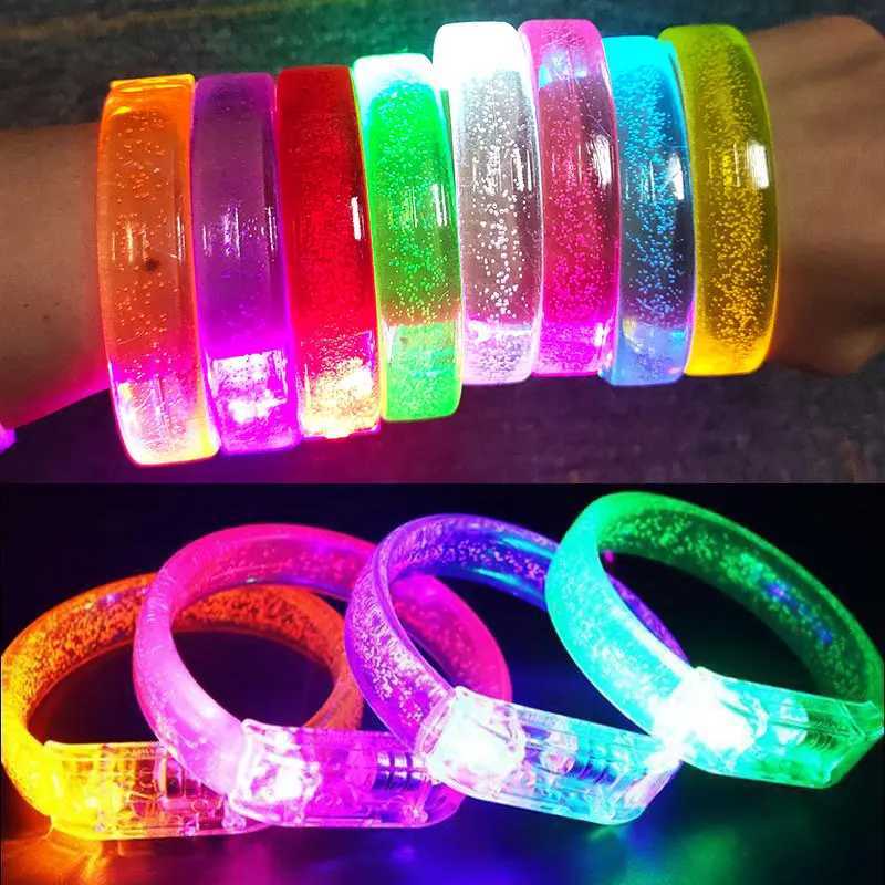 LED RAVE TOY YOMDID GLOWリストバンドLEDライトアップブレスレットグローブレスレット暗い誕生日結婚式のパーティーの好意240410