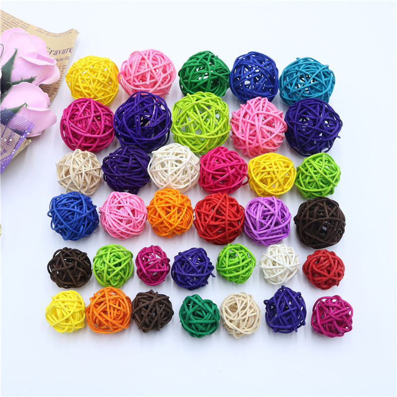 Großhandel 3cm 4cm 5cm Buntes Rattan Ball DIY Home Ornament Weihnachten/Geburtstagsfeier/Hochzeitsfeier Kindergeschenke Dekorationen Dekorationen