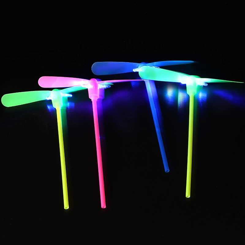 LED Toys Flying 50/30/10/5/LED Luminous Bamboo Drugonfly Disco com Light Outdoor Night Night Flying Toys Kids Birthday Party Props Gifts 240410