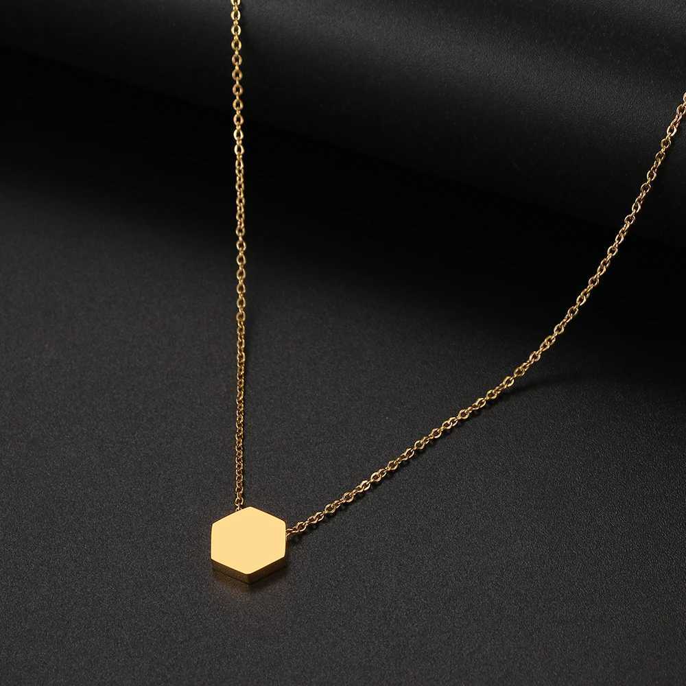 Pendant Necklaces Stainless Steel Necklaces Aesthetic Goth Big Cross Heart Clover Gold Color Necklace For Women Jewelry Best Friends Fashion Gifts 240410