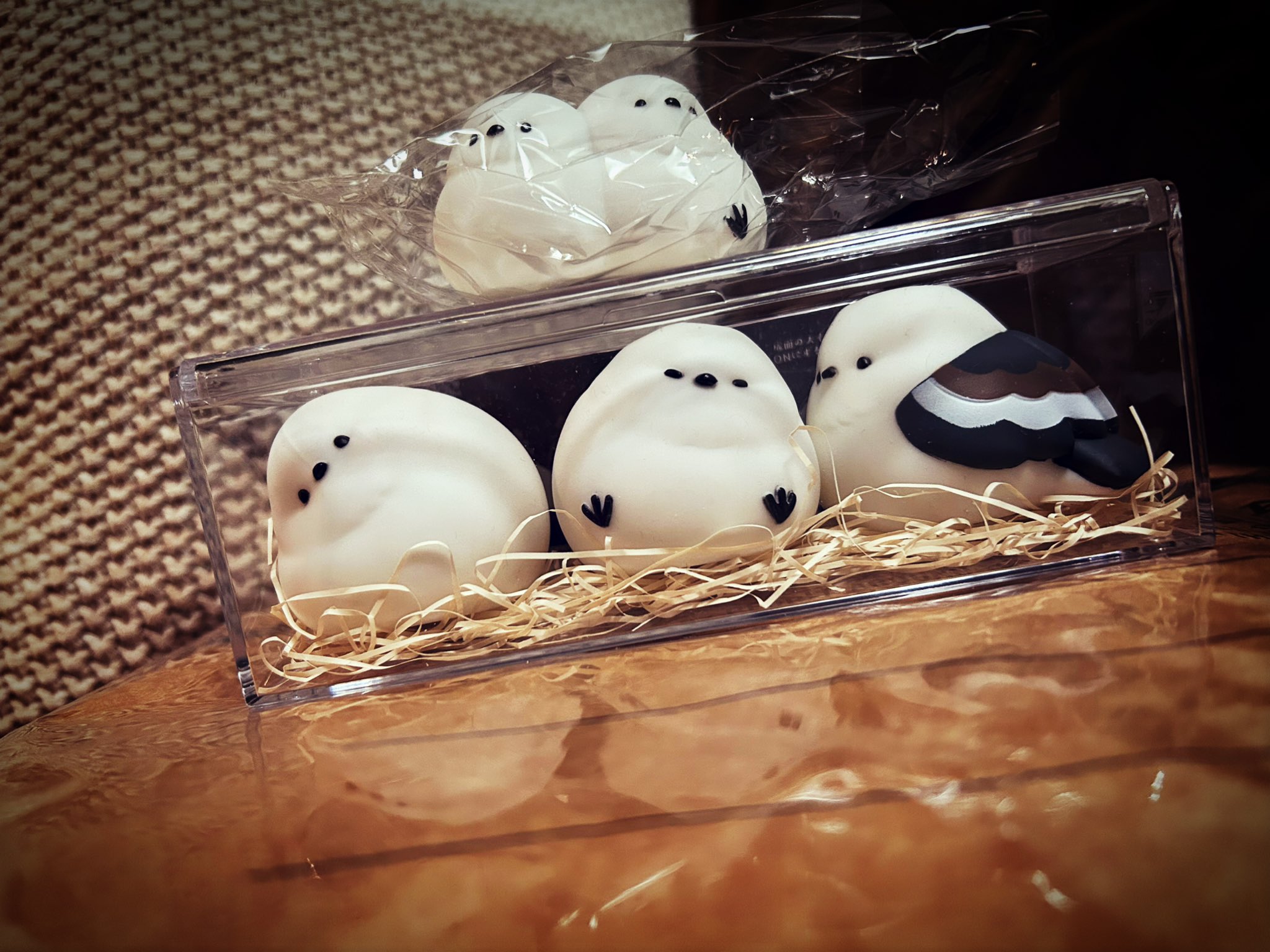 Criez capsule Toys à longues titres doux légers kawaii mignon ronde en se blotant somnolent somnolent shimaenaga figures d'oiseau