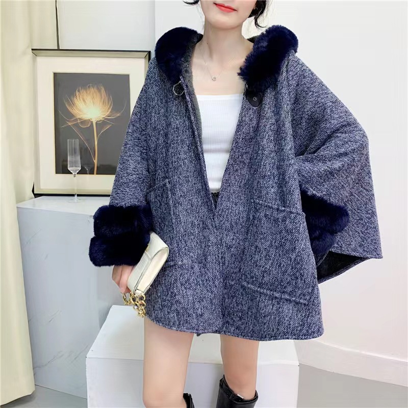 2023 Women Winter Loose Double Turn Fur Sleeves Poncho Big Pendulum Capes Oversize Cloak Long Thicken Coat With Hat