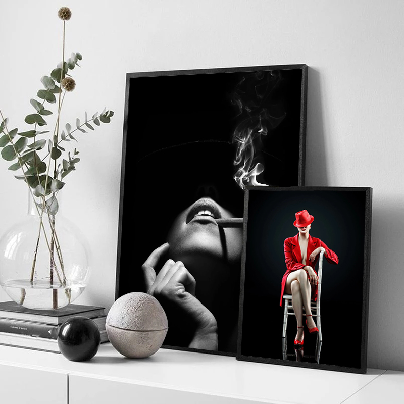 Black and White Sexy Nude Women Poster Cigarett Red Wine Figure Canvas Paintings Prints Wall Art Pictures Modern Home Decor