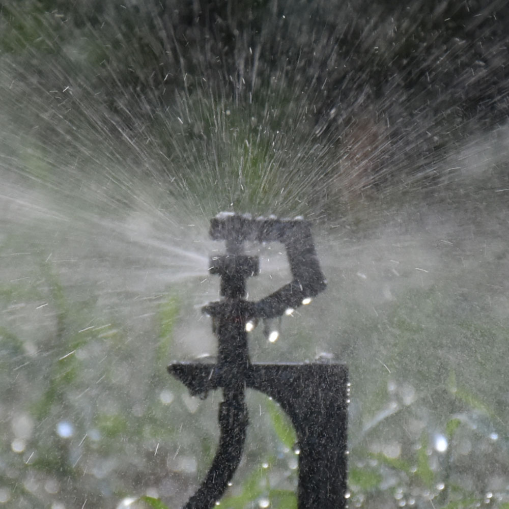 Garten rotierende Sprinkler Wasserdüsen 360 Grad Gießenpflanzen Sprinkler für Gartenpflanze Bewässerung