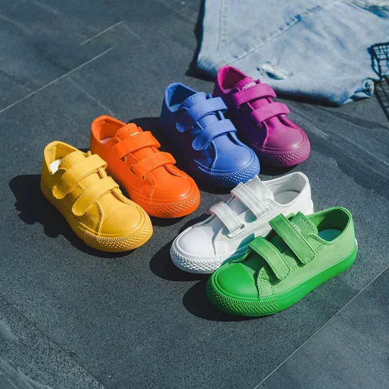 Sneakers Childrens canvas shoes girls sports shoes top tier boys spring and autumn childrens casual shoes sports shoes J240410