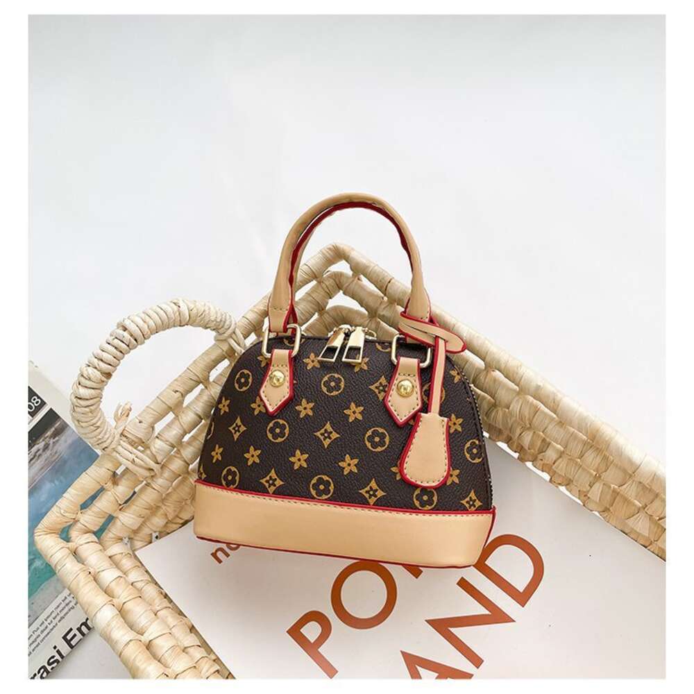 Little Shell Fashionable and Trendy Girl Chain Diagonal Straddle Bag Western Style Small Fragrance Children's Handbag 78% Off Store wholesale