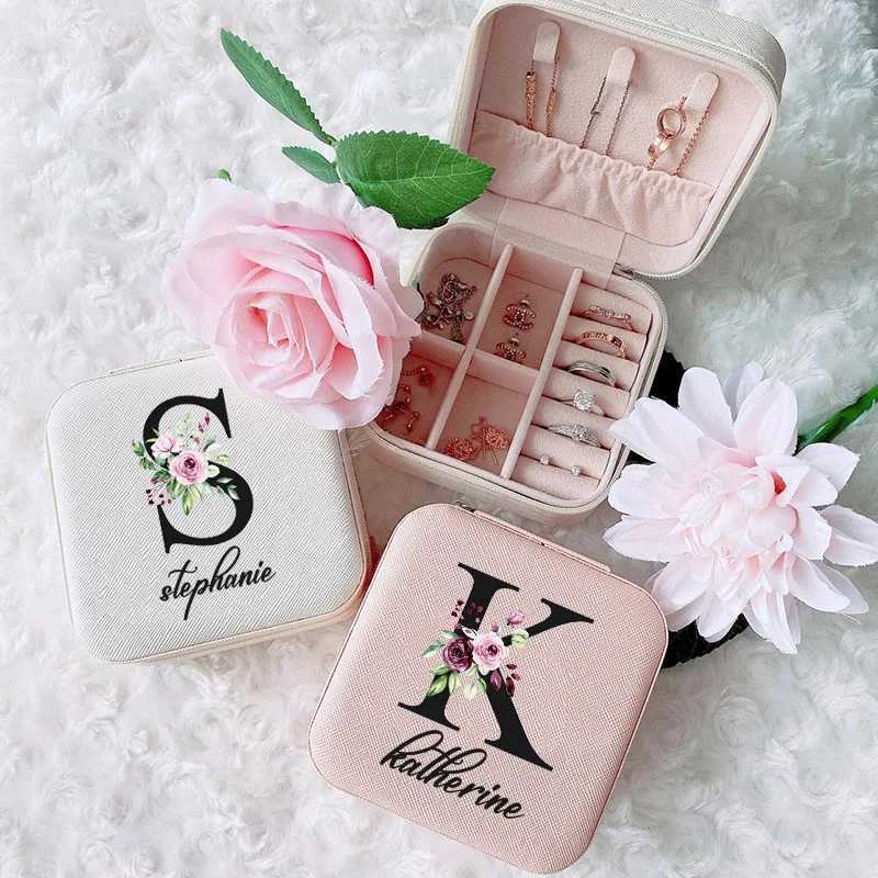 Jewelry Boxes Personalized Jewelry Box Anniversary Bride Bridesmaid and Girlfriend Single Party Gift Customized Name Travel Jewelry Box