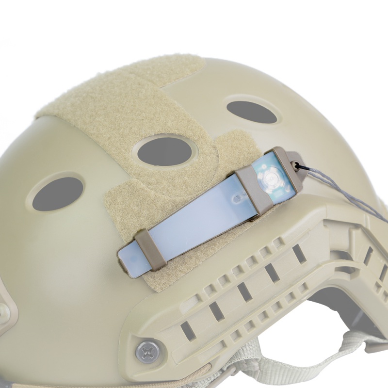 Helmet Strobo Segnale Luce impermeabile LAMPAGGIO IN MACCHIA TATTICALE SICUREZZA DI SICUREZZA LUCE LUCE DI SPEGNA DI SPEGNAZIONE SCOLLA