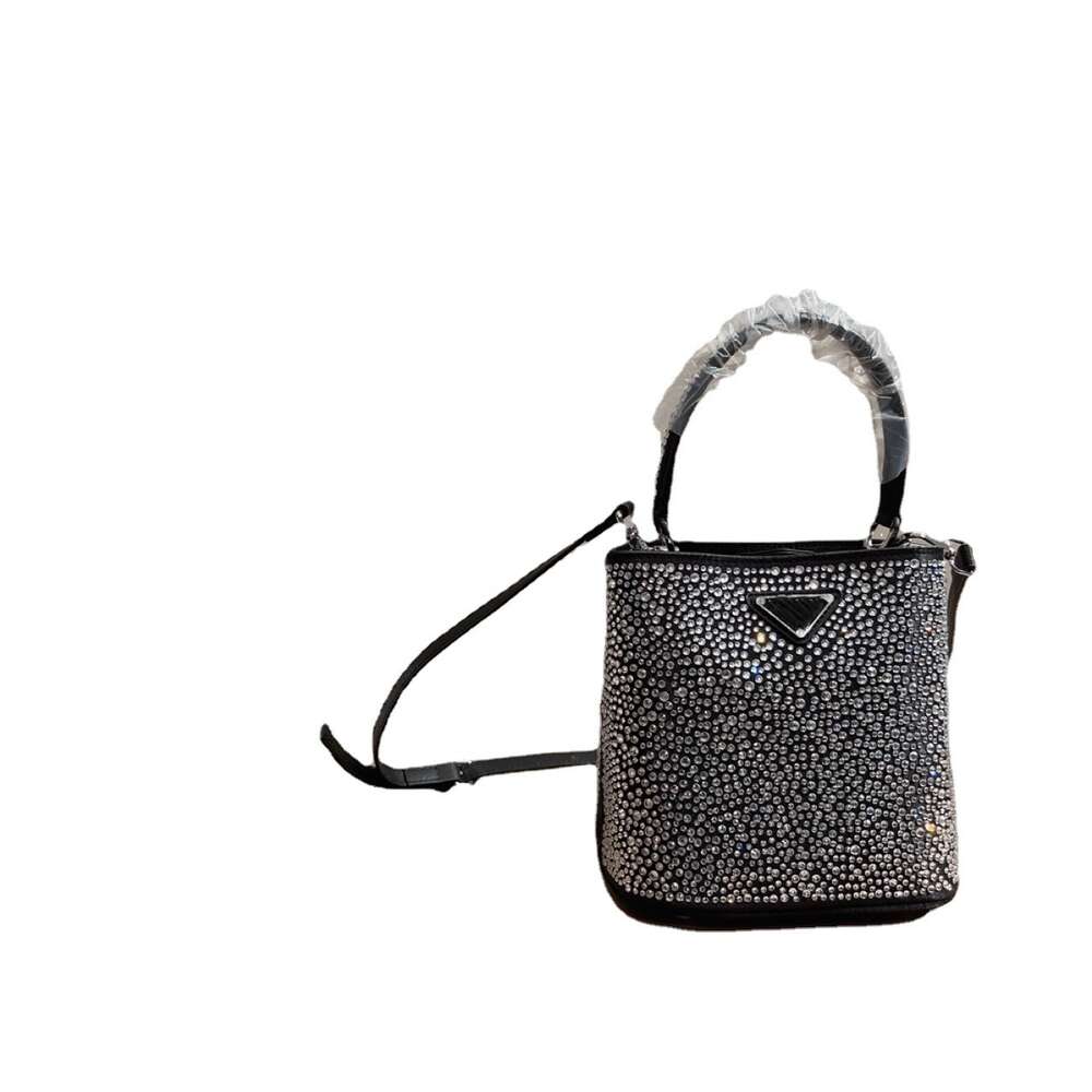 Leather Handbag Designer Sells New Women's Bags at Discount and Triangle Heavy Bucket Bag Single Shoulder Fashion