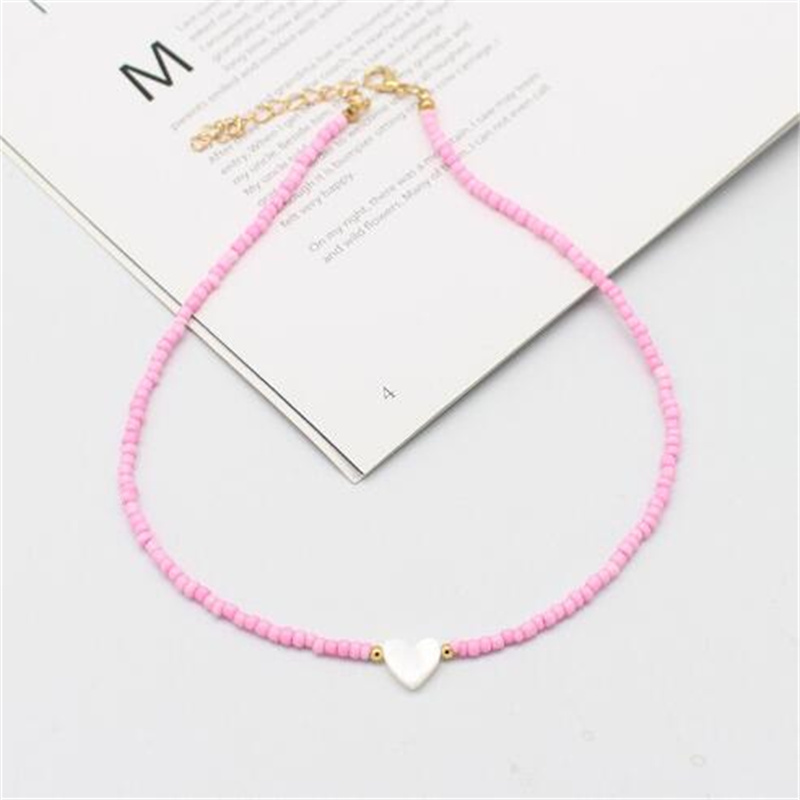 Nytt naturskal kärlek hjärtkloker halsband för tjej vår sommar mode små färgglada glas pärlor halsband gåva till vän ab123